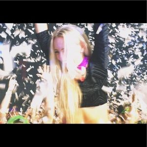 Urban Outfitters crop top concert / rave black S